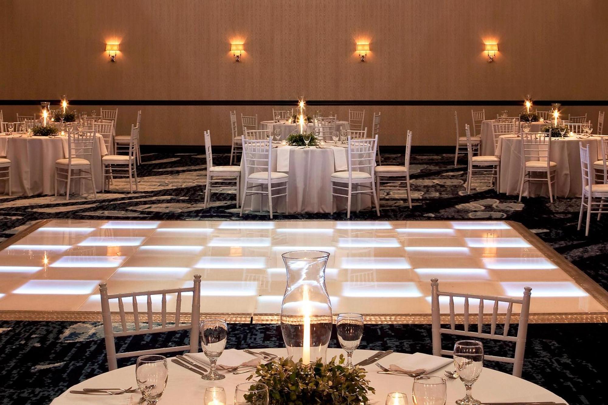 Sheraton Oklahoma City Downtown Hotel Экстерьер фото