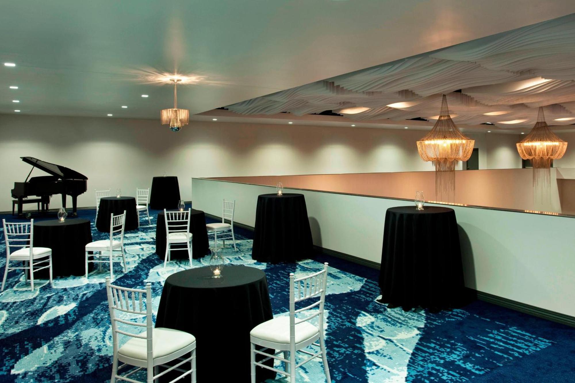 Sheraton Oklahoma City Downtown Hotel Экстерьер фото